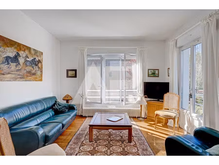 maison de luxe à vendre dans le quartier les arcades