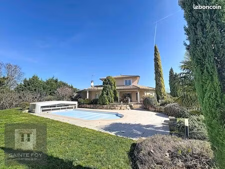 maison 6 pièces 200 m²