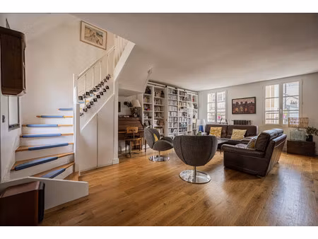 maison de luxe à vendre dans le quartier mouton duvernet