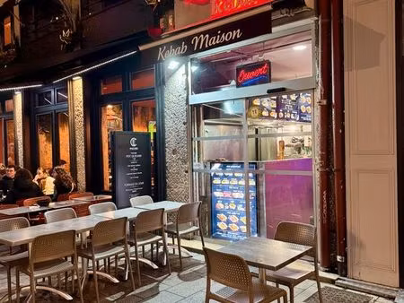 restaurant opportunité rare centre-ville lyon - rue victor hugo + gaine d’extraction