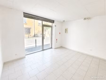 trets - local commercial 60m2