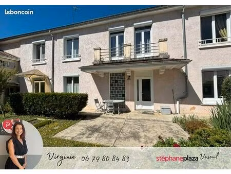 maison 6 pièces 218 m²