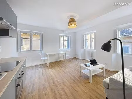 appartement meublé 2 pièces à louer la canebière