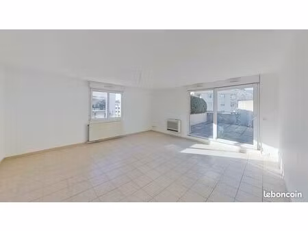appartement 3 pièces 77 m²