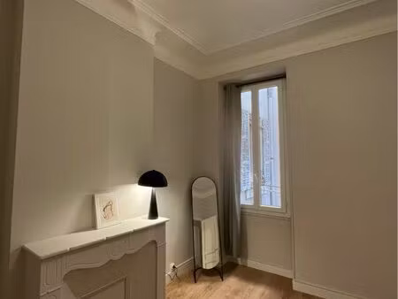 loue t3 balcon marseille 8eme