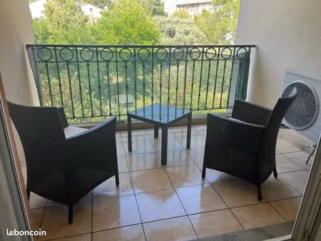 apparemment t2 roquevaire