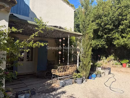 location maison 6 pièces 176 m² à estézargues (30390)  1 350 €