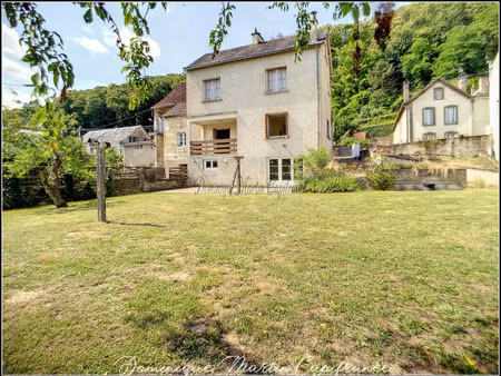 dpt sarthe (72)  à vendre la chartre sur le loir maison p6 de 132 48 m² - terrain de 629 0