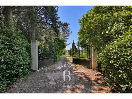 maison de luxe à vendre dans le quartier port marianne