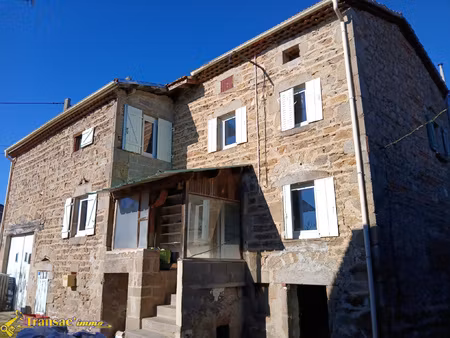 maison de hameau avec dépendances et terrain saint-flour-l