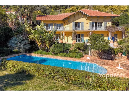 maison de luxe à vendre à rayol-canadel-sur-mer