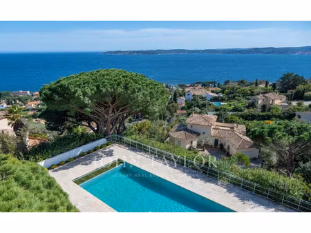 maison de luxe à vendre dans le quartier nartelle-noyer-bellevue-bd des sardinaux