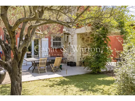 villa de luxe à vendre dans le quartier hauteurs de carqueiranne