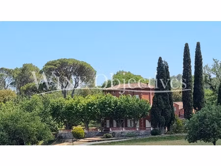 propriété viticole à vendre à le cannet-des-maures