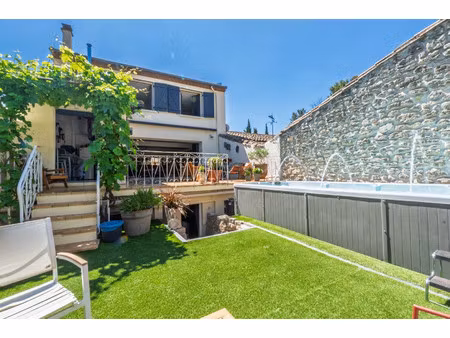 maison de luxe à vendre dans le quartier nord