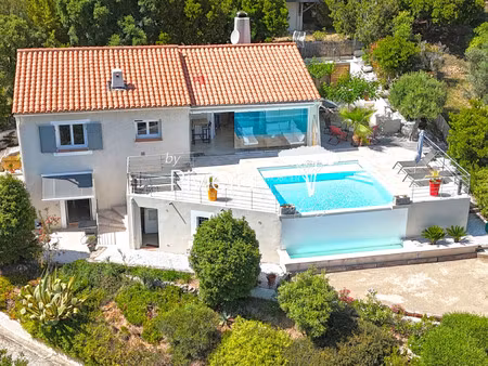 villa de luxe à vendre à cavalaire-sur-mer