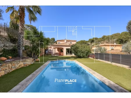 maison de luxe à vendre à la cadière-d'azur