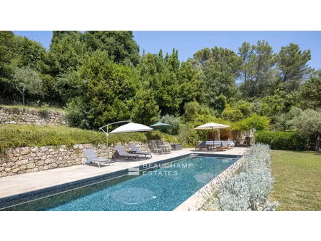 villa de luxe à vendre à fayence