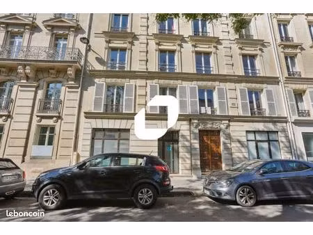bureau 360 m²