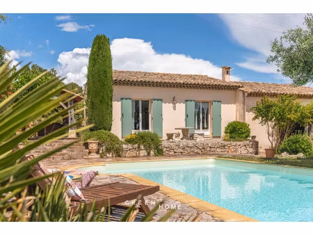 maison de luxe à vendre à entrecasteaux