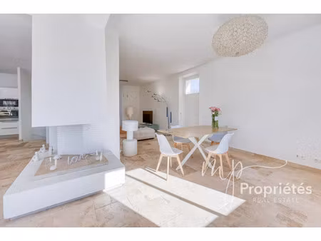 maison de luxe à vendre dans le quartier nord est