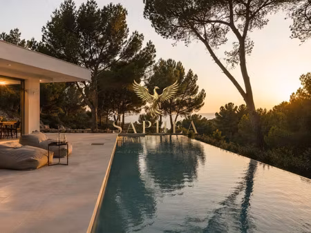 maison de luxe à vendre à saint-cyr-sur-mer