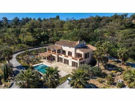 villa de luxe à vendre à le plan-de-la-tour