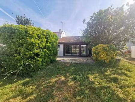 vente maison à l'aiguillon-la-presqu'île (85460) : à vendre / 90m² l'aiguillon-la-presqu'î
