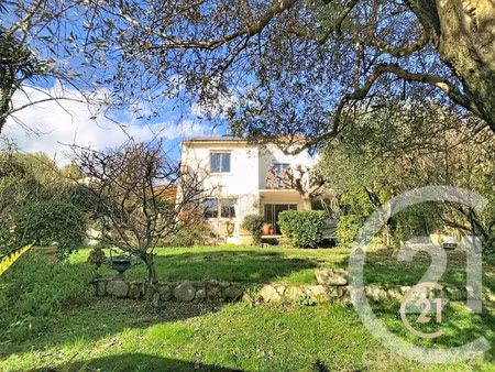 maison de luxe à vendre à saint-clément-de-rivière