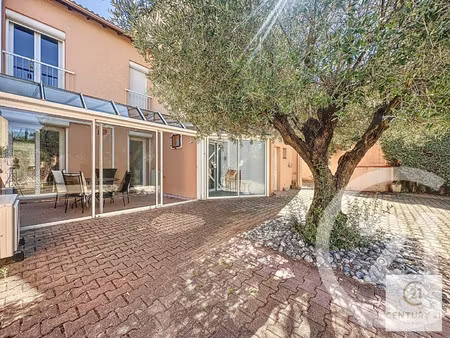 maison de luxe à vendre à le crès