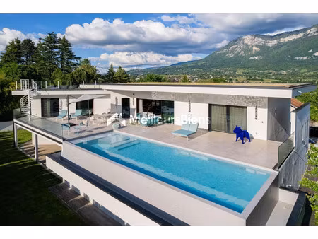 maison de luxe à vendre à tresserve