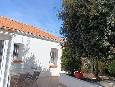 vente maison à l'aiguillon-la-presqu'île (85460) : à vendre / 177m² l'aiguillon-la-presqu'