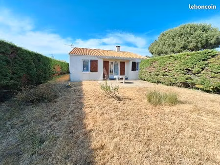 pavillon 3 pièces 64 m²