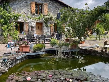 exceptionnelle propriété hors réseau dans l’arrière-pays de la côte d’azur