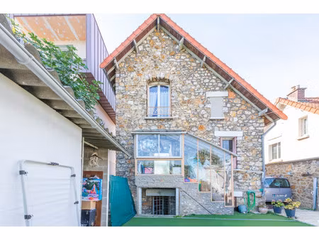 maison de luxe à vendre dans le quartier jules guesde montesy