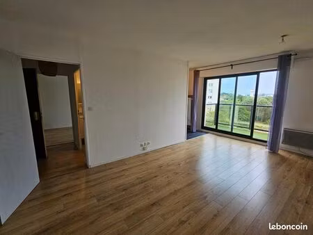 appartement - 47 m2 - 2 pièces - non meublé