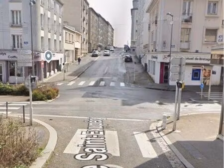 brest à louer garage rue st exupery