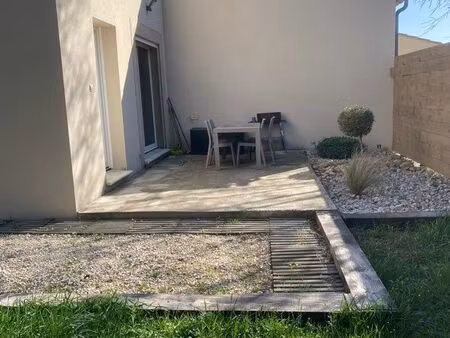 petite maisonnette montfavet
