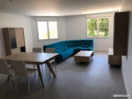 loue grand t2 meublé
