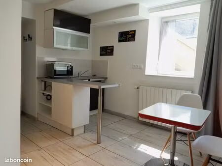 studio meublé 18m² – les ponts-de-cé / angers sud – jardin & internet inclus