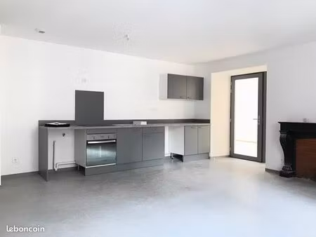 appartement 3 pièces 90 m²