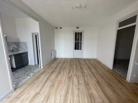 appartement t3 centre-ville nerac refait à neuf proche de toutes commodités