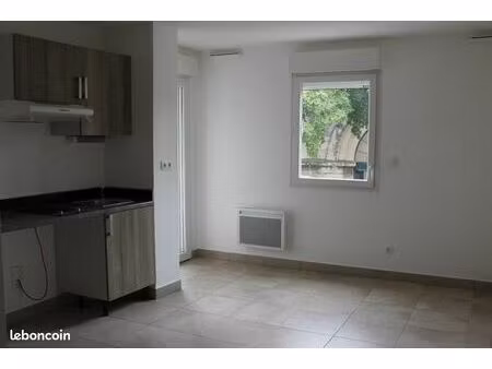 studio 1 pièce 23 m²