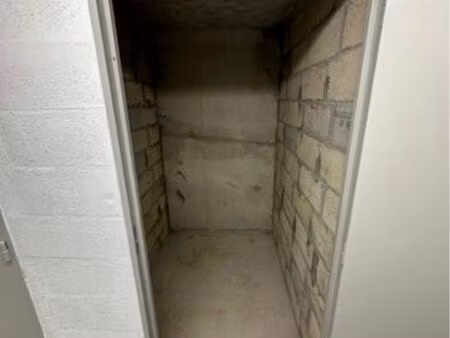 box de rangement local cave sain et sec