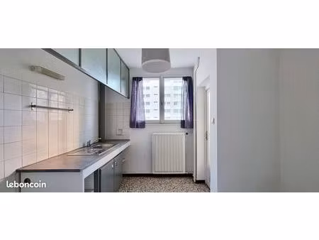 appartement 3 pièces 80 m²