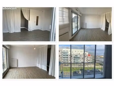 grand studio avec balcon – quartier port de caen