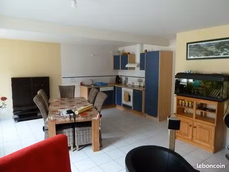 a louer f3 en duplex 75 m2