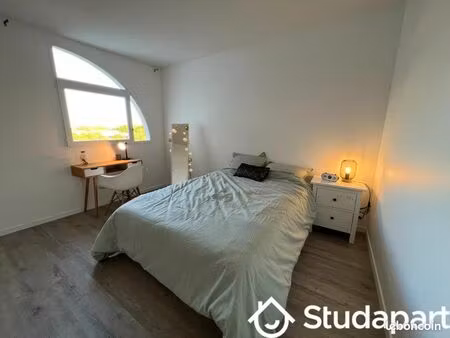chambre 1 pièce 11 m²