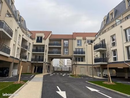 appartement 2 pièces de 48 10 m² avec place de parking en sous-sol. proche gare de melun