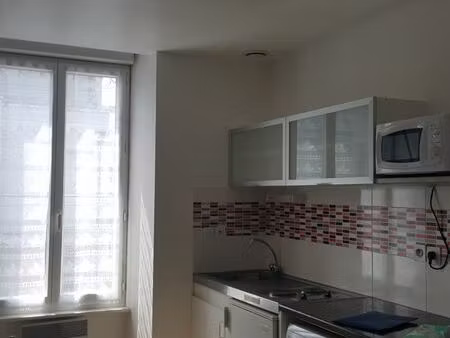 t2 a deux pas des ecoles pres centre